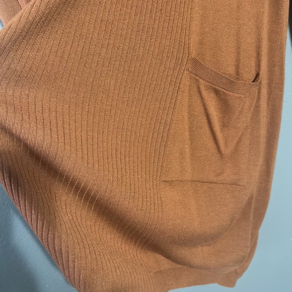 Uniqlo brand Size Medium open front Cardigan Cinnamon Color - Picture 3 of 15